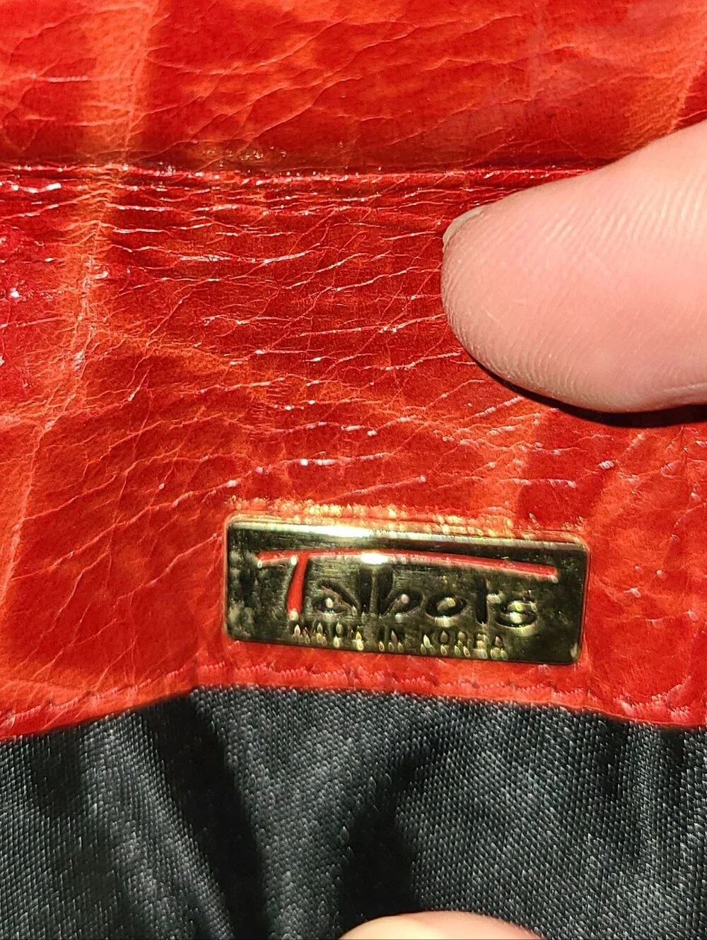 Talbots Sleek Croc Red Leather Card Holder/Wallet